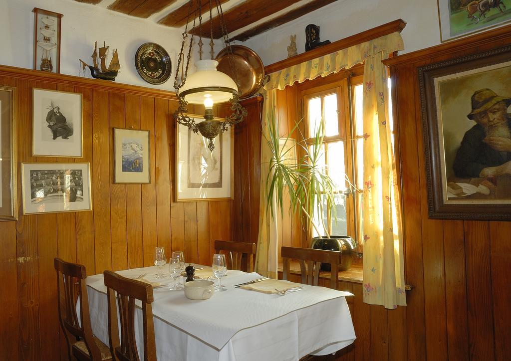 Auberge De Dully Exterior photo