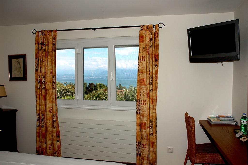 Auberge De Dully Room photo