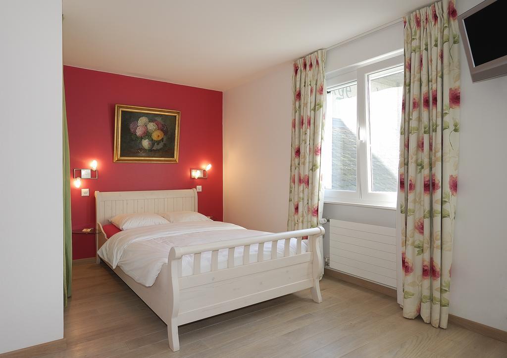 Auberge De Dully Room photo